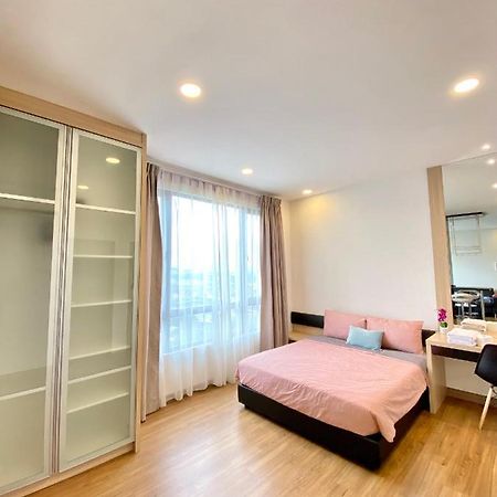 Dream Suite 2 - Landmark Residence 1, High Floor, Nice View, Wi-Fi & Tv Box Каджанг Екстер'єр фото